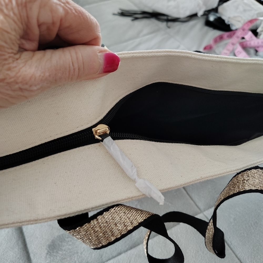 Victoria Secret Love Victoria Canvas Tote Bag - Picture 8 of 12